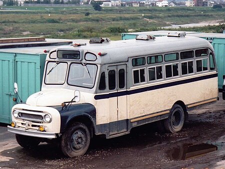 Tập_tin:FB-Toyota-Bonnet-Bus.jpg