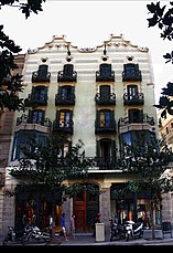 Edificio de viviendas en Gran Gracia, Barcelona (1905)