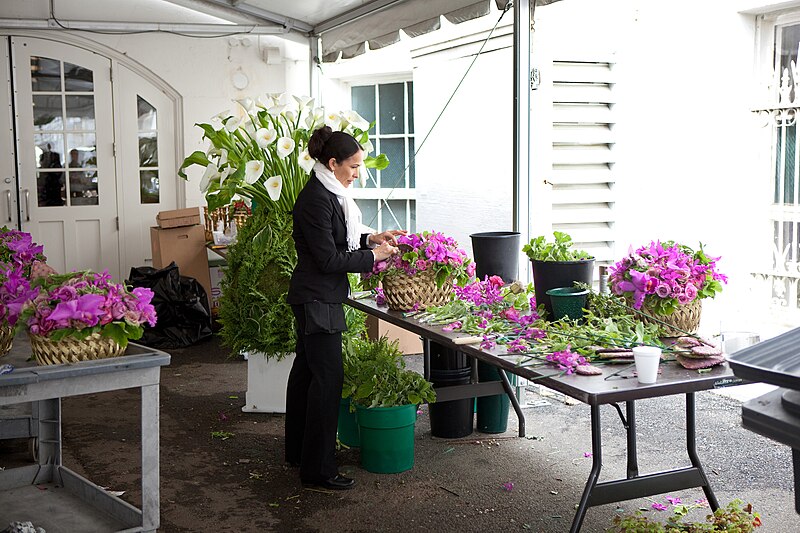 File:Floral arrangements for the State Dinner honoring President Felipe Calderón of Mexico.jpg