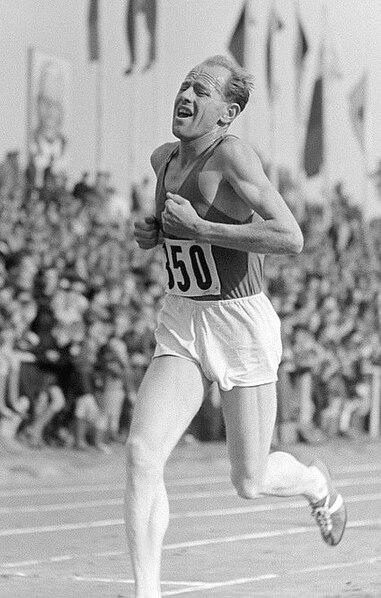 File:Fotothek df roe-neg Emil Zátopek-crop.jpg