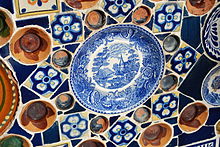 Detail of the Talavera mosaic used to decorate a fountain at the Chautla Hacienda in San Salvador el Verde, Puebla. FountainPlateChautla.JPG