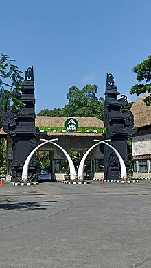 Gate Taman Safari Bali.jpg