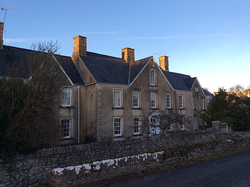 File:Great House, Cowbridge.JPG