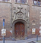 Hôtel de Bernuy, le portail d'entrée.