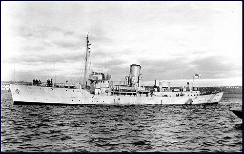 HMCS Windflower K155 H-762.jpg