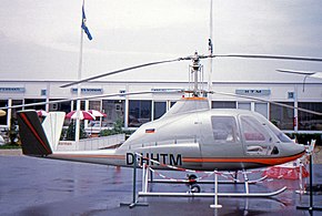 1973年のパリ航空ショーで展示されている4座型のHTM スカイライダー