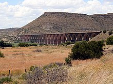 Гариеп бөгеті үстіндегі Хенни Стейн көпірі - panoramio.jpg