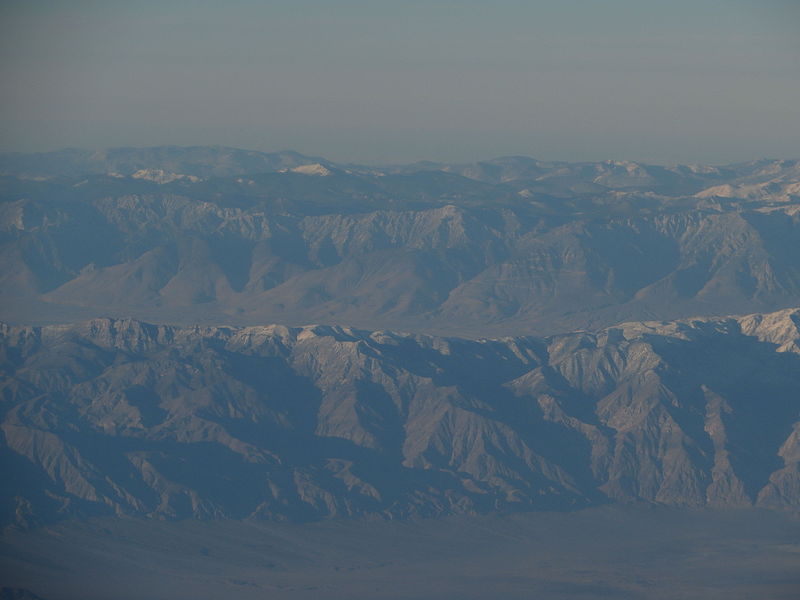 File:High Sierras From Flight Over Death Valley National Park, California (15517132818).jpg