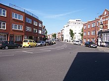 Old Portsmouth'daki High Street'in bir görünümü