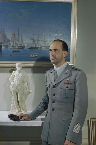 File:Hrh Prince Umberto of Italy, May 1944 TR1829.jpg