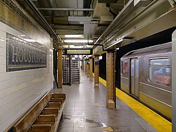 Houston Street (metropolitana di New York)