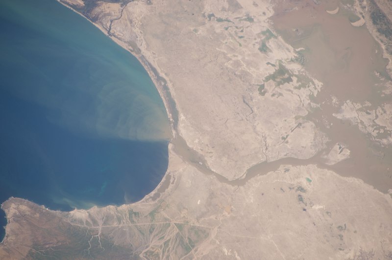 File:ISS050-E-70696 - View of Peru.jpg