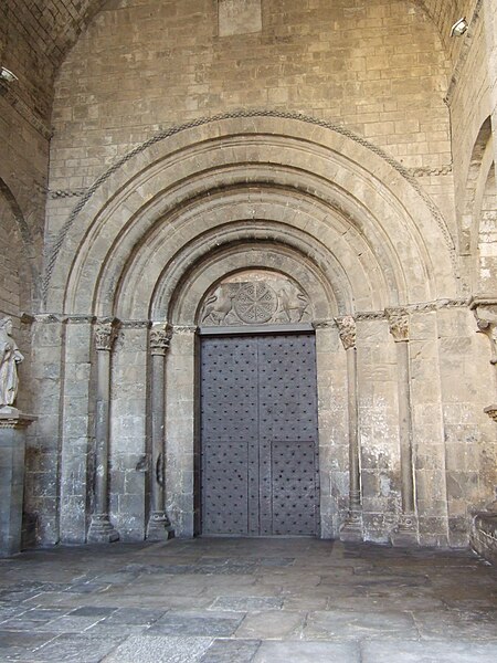 File:Jaca - Catedral - Portada Pies.jpg