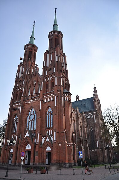 Файл:Katedra pw. Niepokalanego Poczęcia NMP Siedlce.jpg