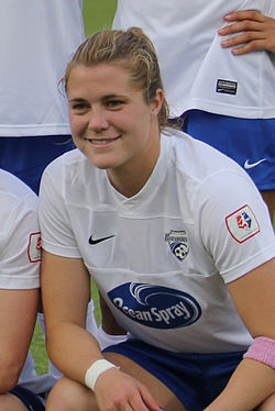 Katie Schoepfer (dipotong).jpg