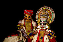 Сцена кичака-вадхам в театре катхакали