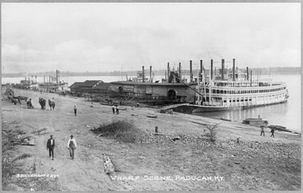 The wharf in Paducah, 1890
