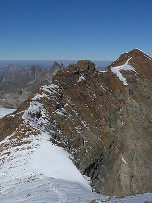 Knot from the southeast, from the connecting ridge to the Silvrettahorn, on the right the snow bell