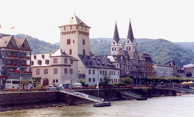 File:Kurfürstliche Burg Boppard 2004.jpg