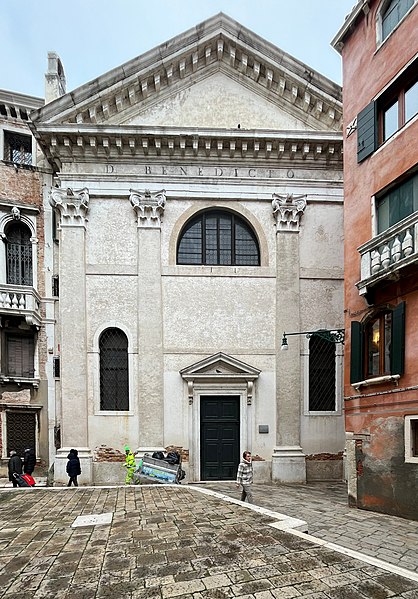 File:L'église San Beneto (Venise) en décembre 2022.JPG