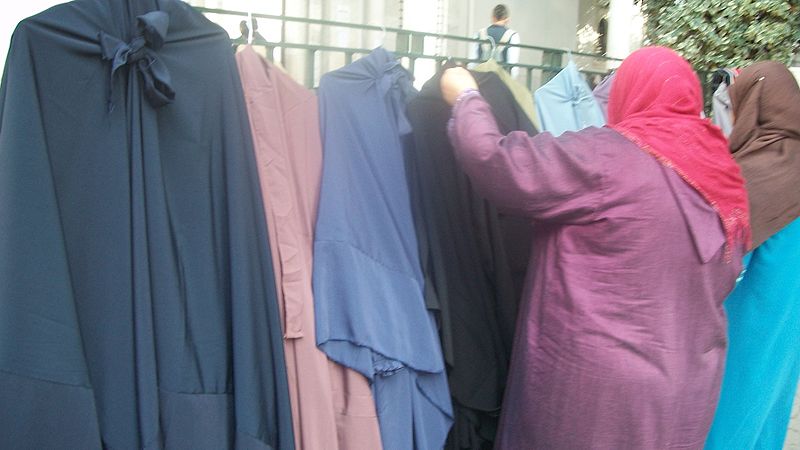 File:La mode islamique fait son retour en Tunisie (7166767885).jpg