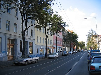 So kommt man zu der Langhansstraße mit den Öffentlichen - Mehr zum Ort Hier