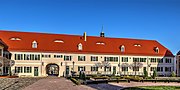 Schloss Schönefeld: Lage und Beschreibung, Geschichte, Literatur