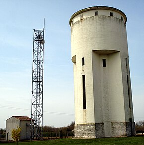 Les Eduts Château d'eau.JPG