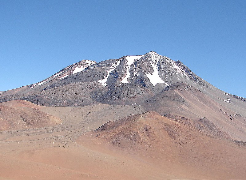 File:Llullaillaco del sur (25932614263).jpg