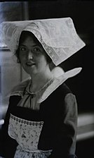 Sopranen Loraine Wyman i scenkläder, ca 1915.