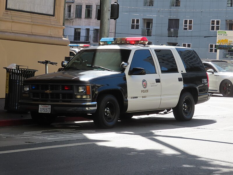 File:Los Angeles Police Department Old Chevy Tahoe No. 84631.jpg