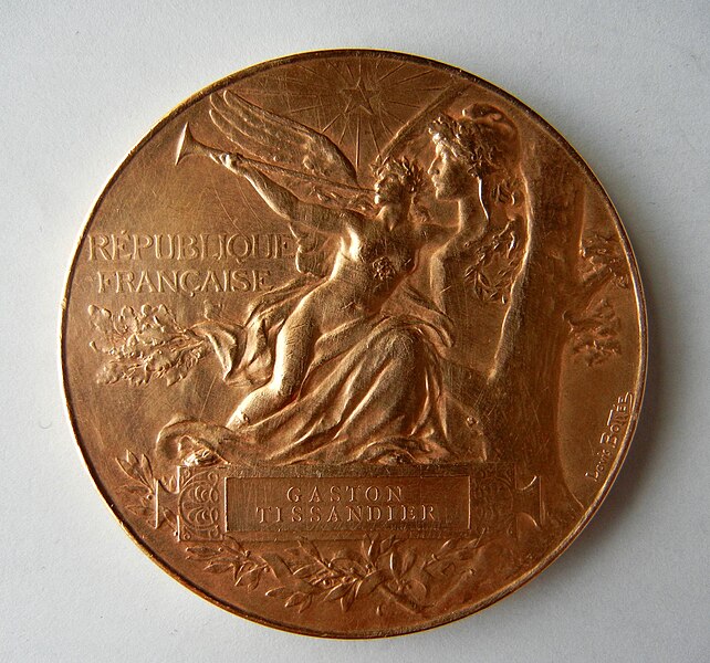 Fichier:Médaille Exposition universelle 1889. Décernée à Gaston TISSANDIER (1843 1899). Graveur Louis-Alexandre Bottée (1852 1940) (2).JPG