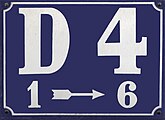 D 4 ist der Straßenname (Quadrat), 1 → 6 sind Hausnummern