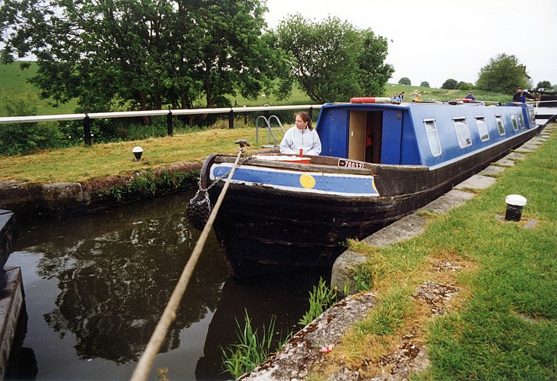 File:Marsworth lock 37 - geograph.org.uk - 671106.jpg