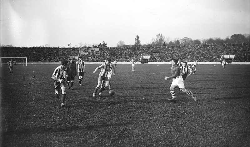 File:Match Red Star contre Olympique le 8 avril 1923.JPEG