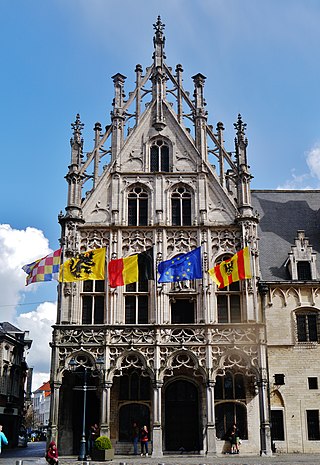 <span class="mw-page-title-main">Lists of city flags</span>