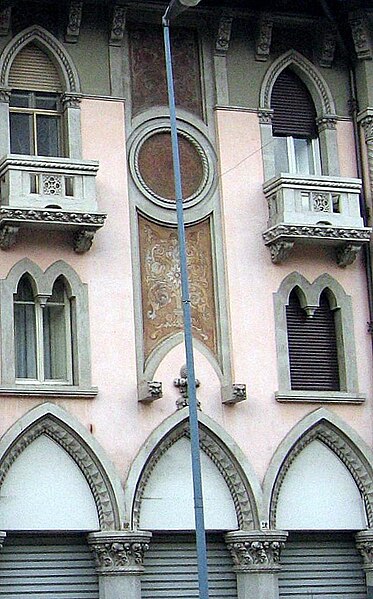 File:Messina Palazzo Via Garibaldi 20.jpg