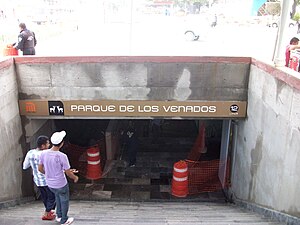 Metro Parque de los Venados 02.jpg