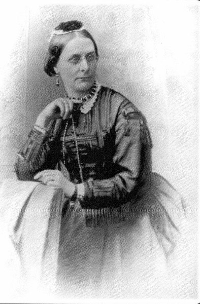 File:Miss F M Hext 1819-1896.jpg
