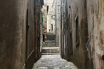 Rue dans le centre historique.