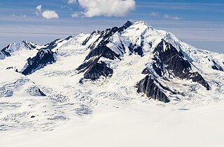 <span class="mw-page-title-main">Mount Leeper</span> Mountain in Alaska, United States of America