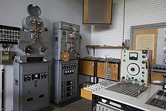 Details of a Siemens electronic music recording studio 1955
