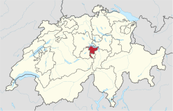Nidwalden sijaitsee Keski-Sveitsissä.