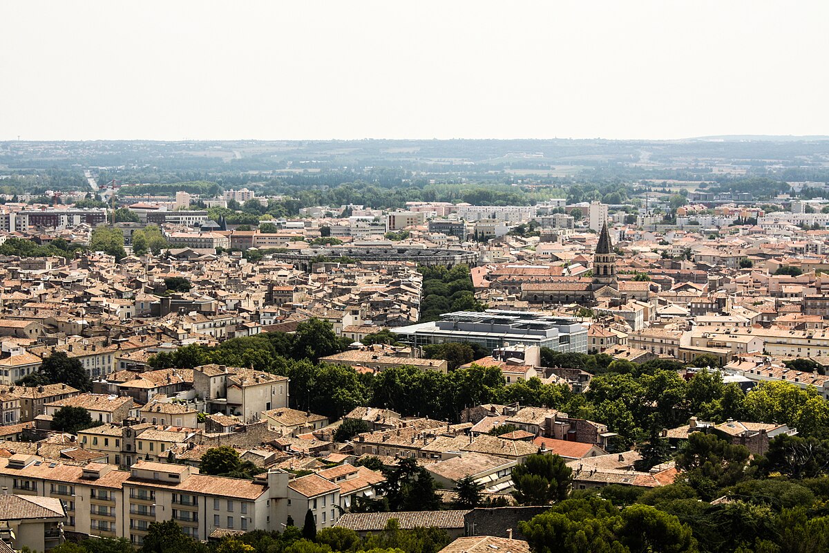 Nîmes - Wikipedia