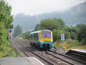 Northbound train approaching Craven Arms - geograph.org.uk - 4088005.jpg