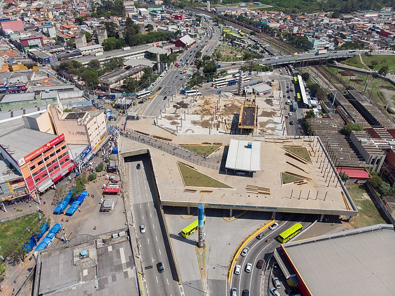 File:Obras do Terminal Rodoviário de Carapicuíba (44355792074).jpg