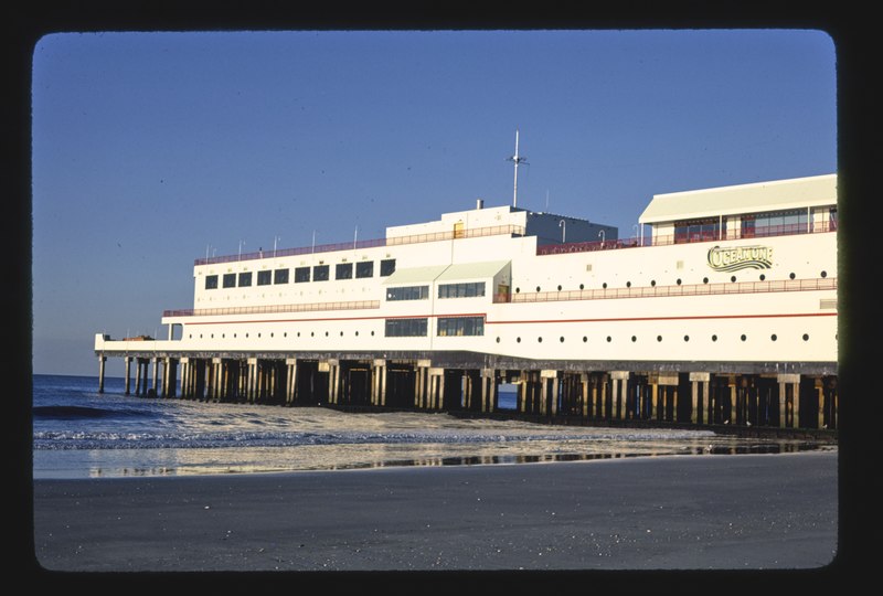 File:Ocean One Pier, Atlantic City, New Jersey LCCN2017712072.tif