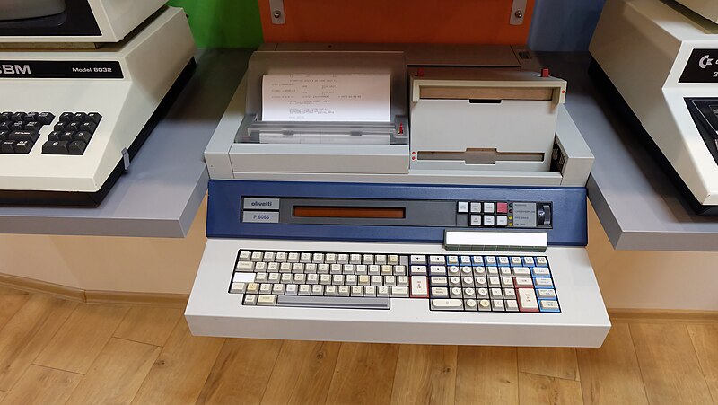 File:Olivetti P6066 2x 8" Floppy drive.jpg