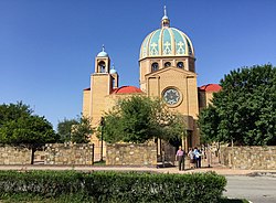 Parroquia de San Pedro Apóstol Montemorelos.jpg
