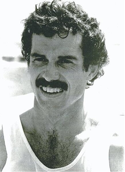 Paul Cummings after winning the marathon in 1986